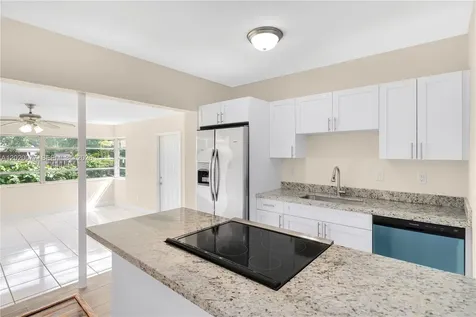 3271 NW 18th Terrace Miami FL 33125
