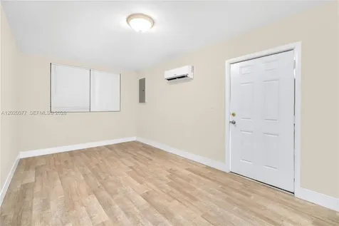 3271 NW 18th Terrace Miami FL 33125
