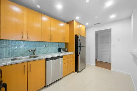 19380 Collins Avenue Sunny Isles Beach FL 33160