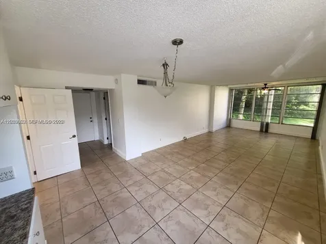 9440 Live Oak Place Davie FL 33324