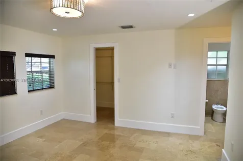 14001 Cypress Court Miami Lakes FL 33014
