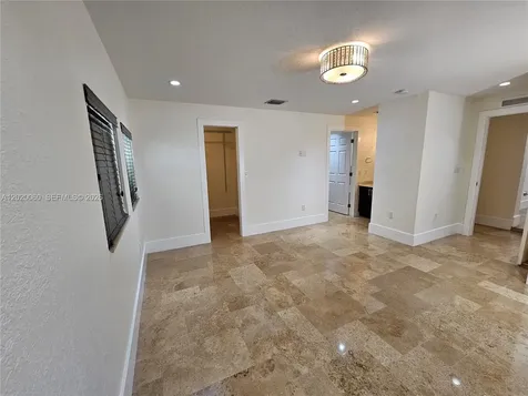 14001 Cypress Court Miami Lakes FL 33014