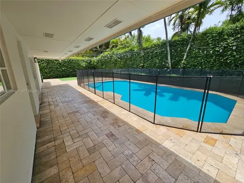 14001 Cypress Court Miami Lakes FL 33014