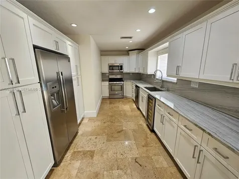 14001 Cypress Court Miami Lakes FL 33014