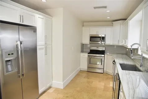 14001 Cypress Court Miami Lakes FL 33014