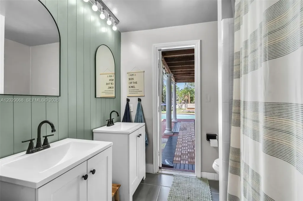 3671 NW 98th Terrace Coral Springs FL 33065