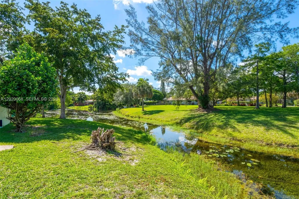 3671 NW 98th Terrace Coral Springs FL 33065