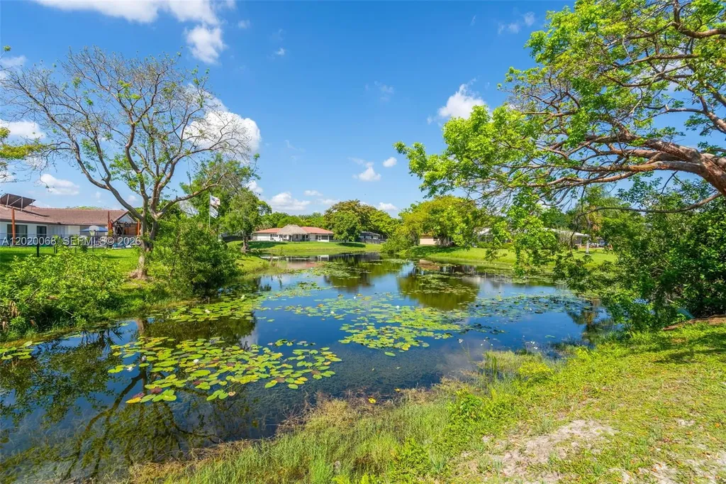 3671 NW 98th Terrace Coral Springs FL 33065