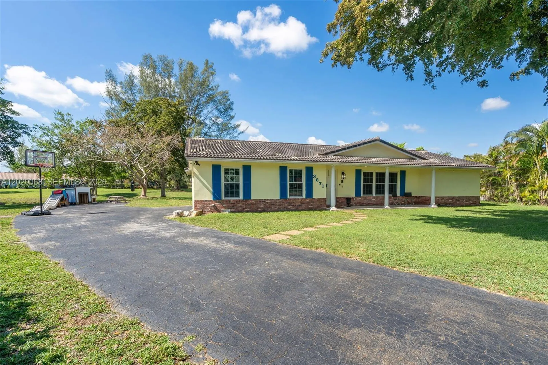 3671 NW 98th Terrace Coral Springs FL 33065