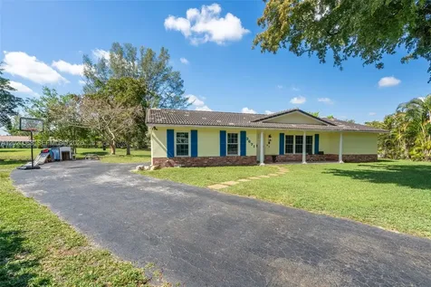 3671 NW 98th Terrace Coral Springs FL 33065