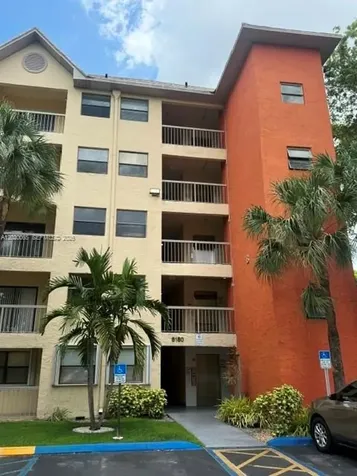 8180 Geneva Court Doral FL 33166