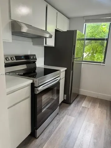 8180 Geneva Court Doral FL 33166