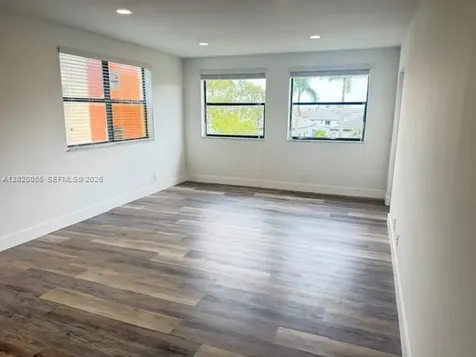 8180 Geneva Court Doral FL 33166