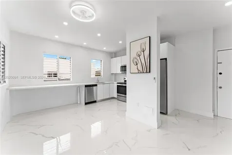 842 Meridian Avenue Miami Beach FL 33139