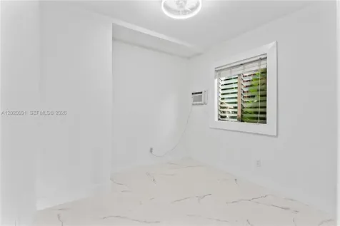 842 Meridian Avenue Miami Beach FL 33139