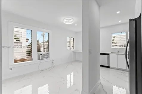 842 Meridian Avenue Miami Beach FL 33139