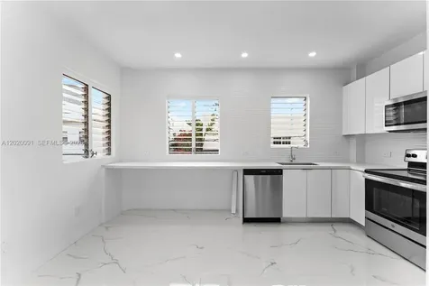 842 Meridian Avenue Miami Beach FL 33139