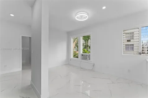 842 Meridian Avenue Miami Beach FL 33139