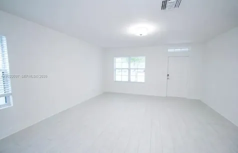 542 NE 6th Place Florida City FL 33034