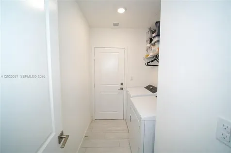 542 NE 6th Place Florida City FL 33034