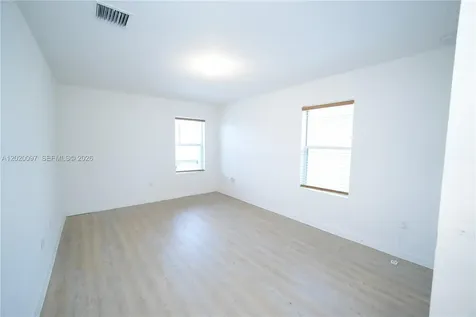 542 NE 6th Place Florida City FL 33034