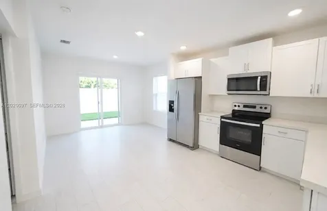 542 NE 6th Place Florida City FL 33034