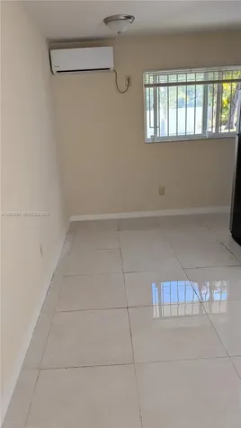 1194 NW 19th Avenue Miami FL 33125