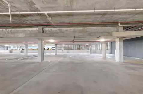 21290 Biscayne Aventura FL 33180