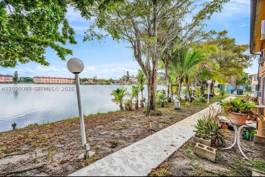 18801 NE 2nd Avenue Miami FL 33179