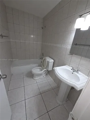 8886 SW 3rd Street Pembroke Pines FL 33025