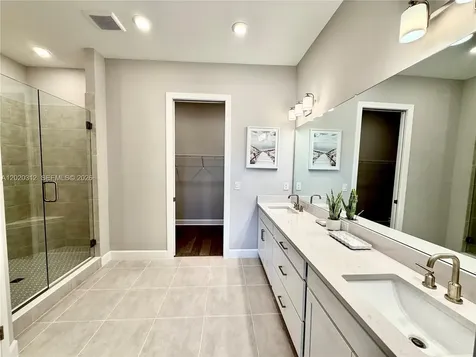 15323 Lucerna Naples FL 34114