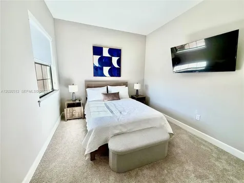 15323 Lucerna Naples FL 34114