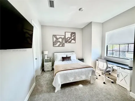 15323 Lucerna Naples FL 34114