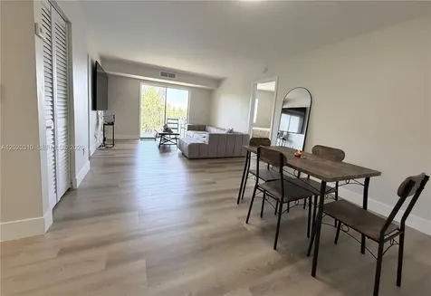 8240 SW 210th Street Cutler Bay FL 33189