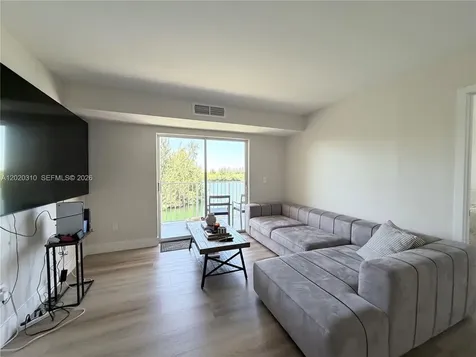 8240 SW 210th Street Cutler Bay FL 33189