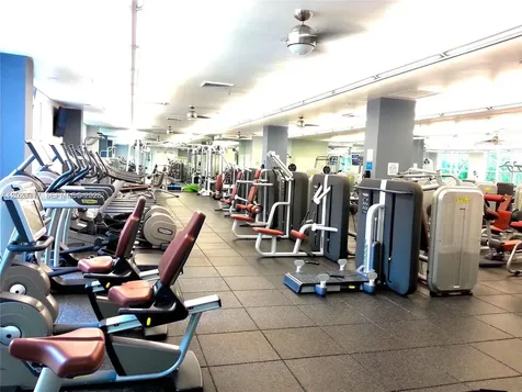 2000 N Bayshore Drive Miami FL 33137