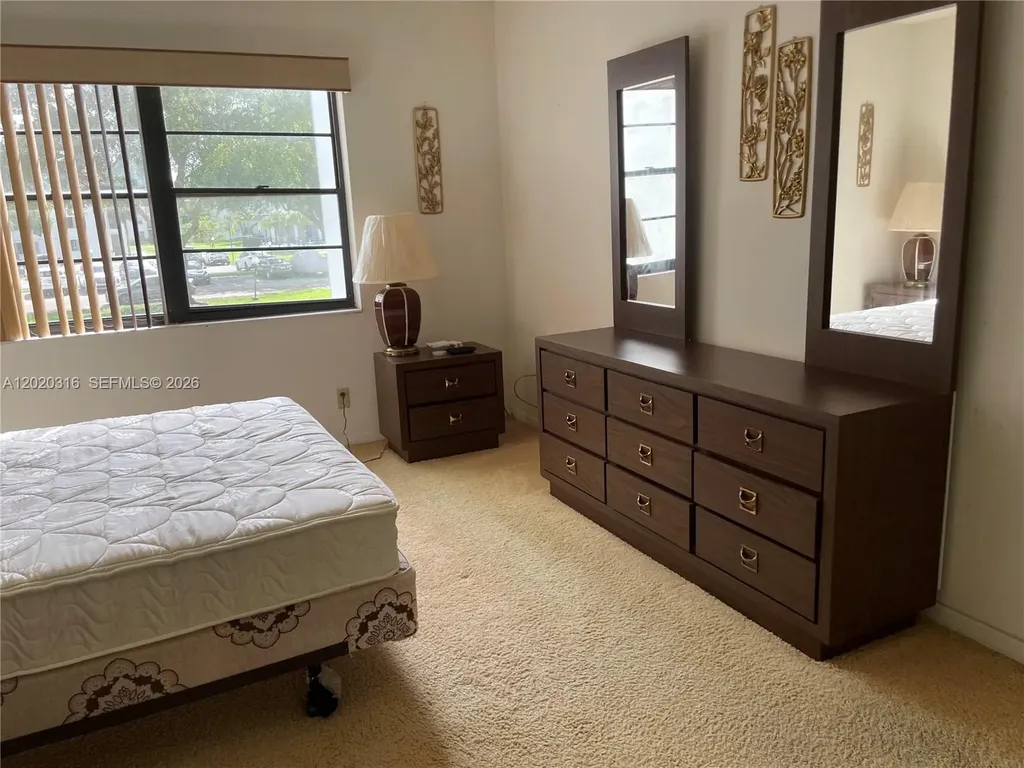 9235 SW 8th Street Boca Raton FL 33428