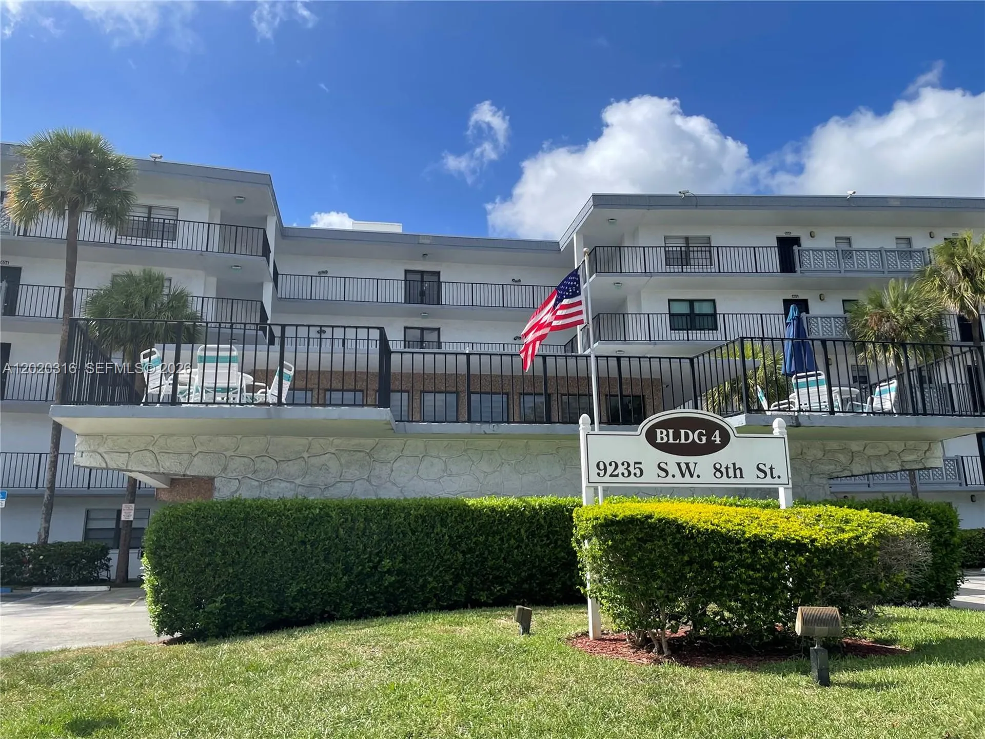 9235 SW 8th Street Boca Raton FL 33428