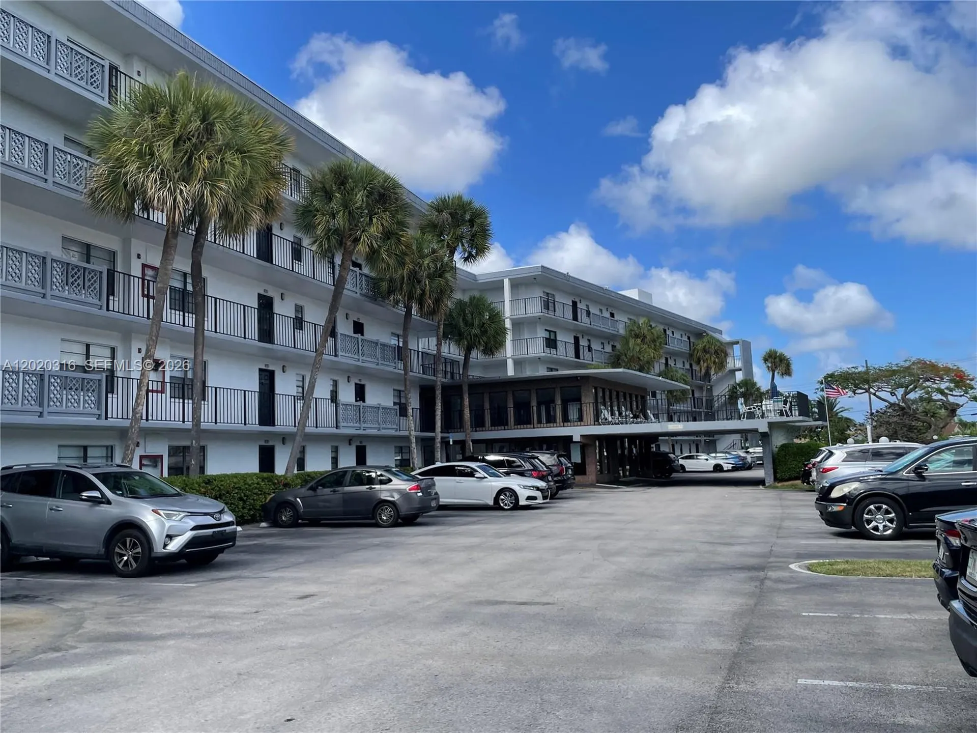 9235 SW 8th Street Boca Raton FL 33428