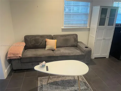 27 NE 49th Street Miami FL 33137