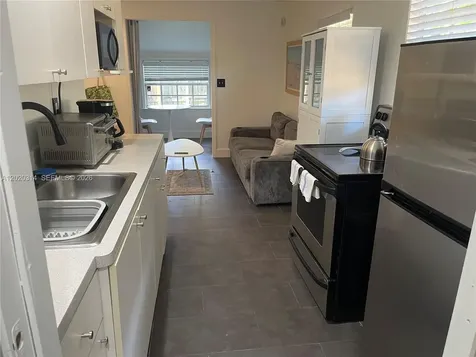 27 NE 49th Street Miami FL 33137