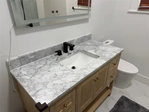 27 NE 49th Street Miami FL 33137