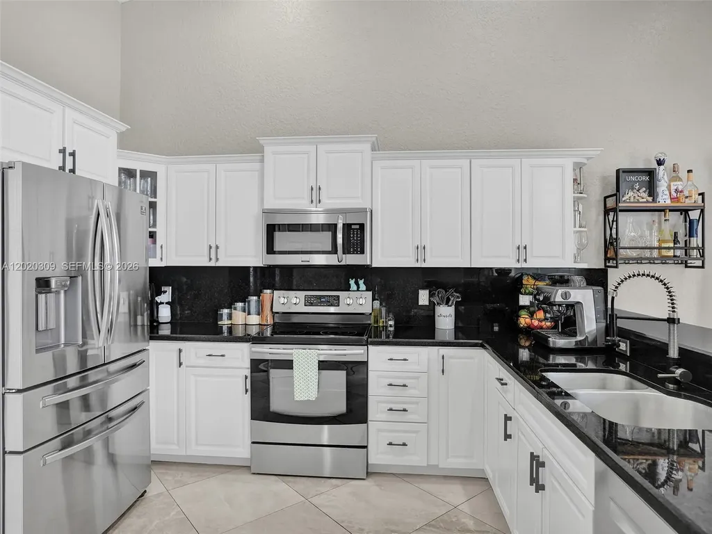 4077 NW 83rd Lane Coral Springs FL 33065