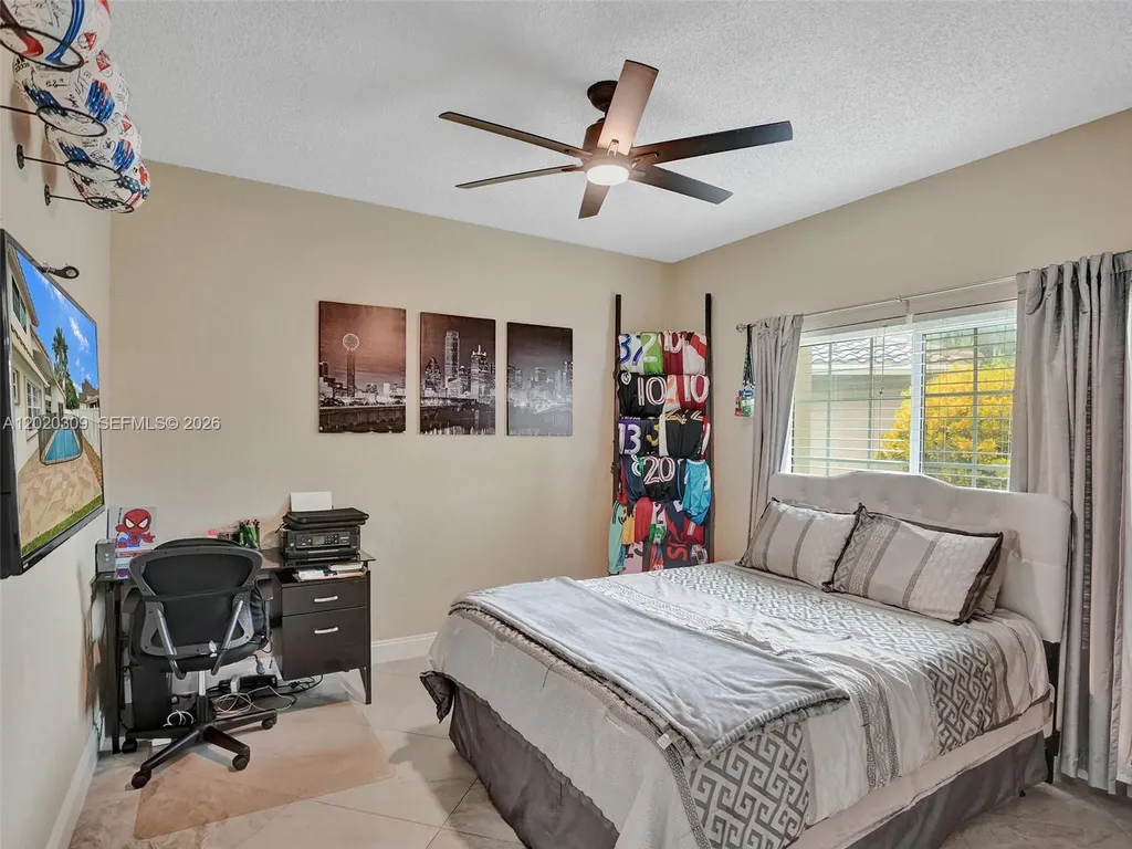 4077 NW 83rd Lane Coral Springs FL 33065