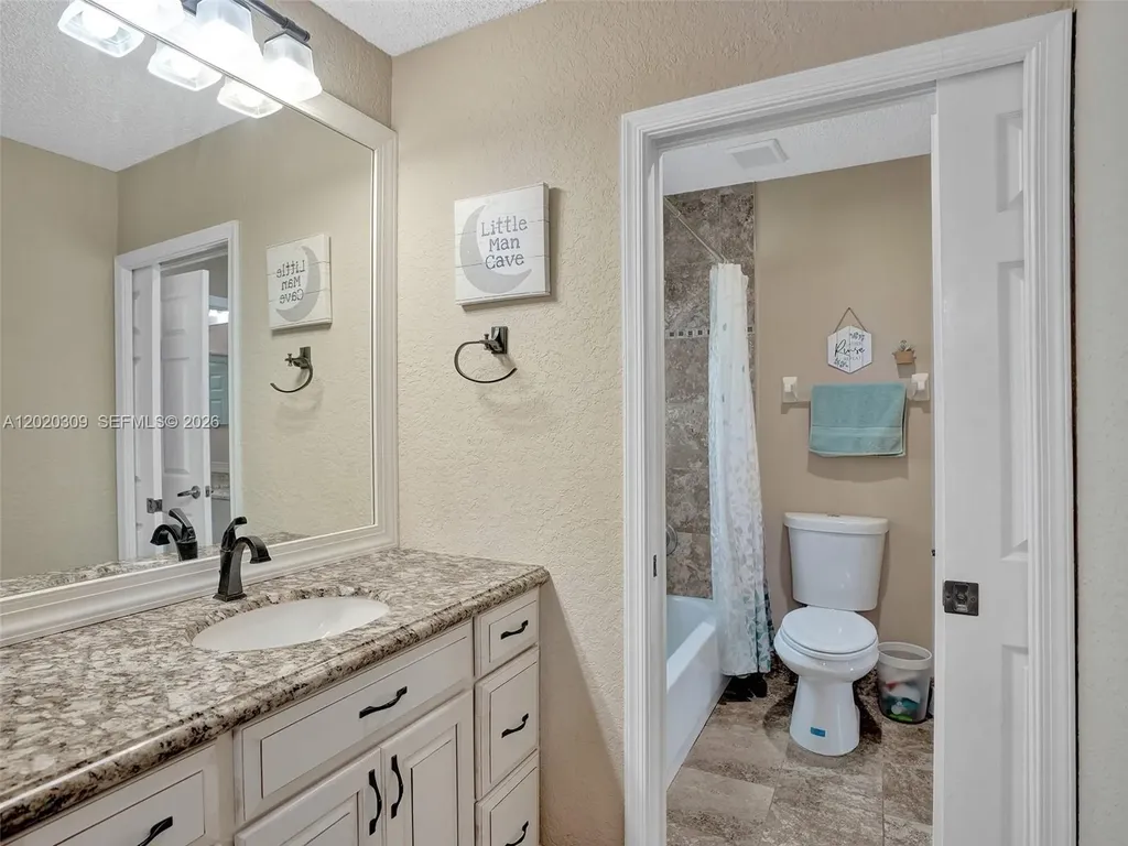 4077 NW 83rd Lane Coral Springs FL 33065