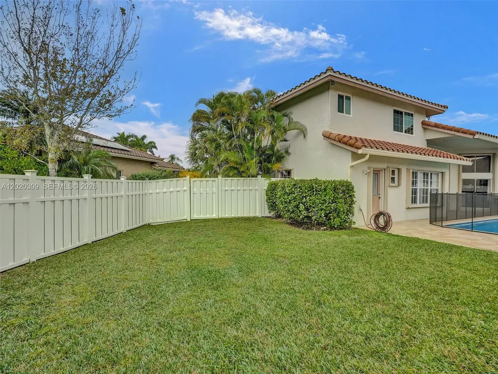 4077 NW 83rd Lane Coral Springs FL 33065