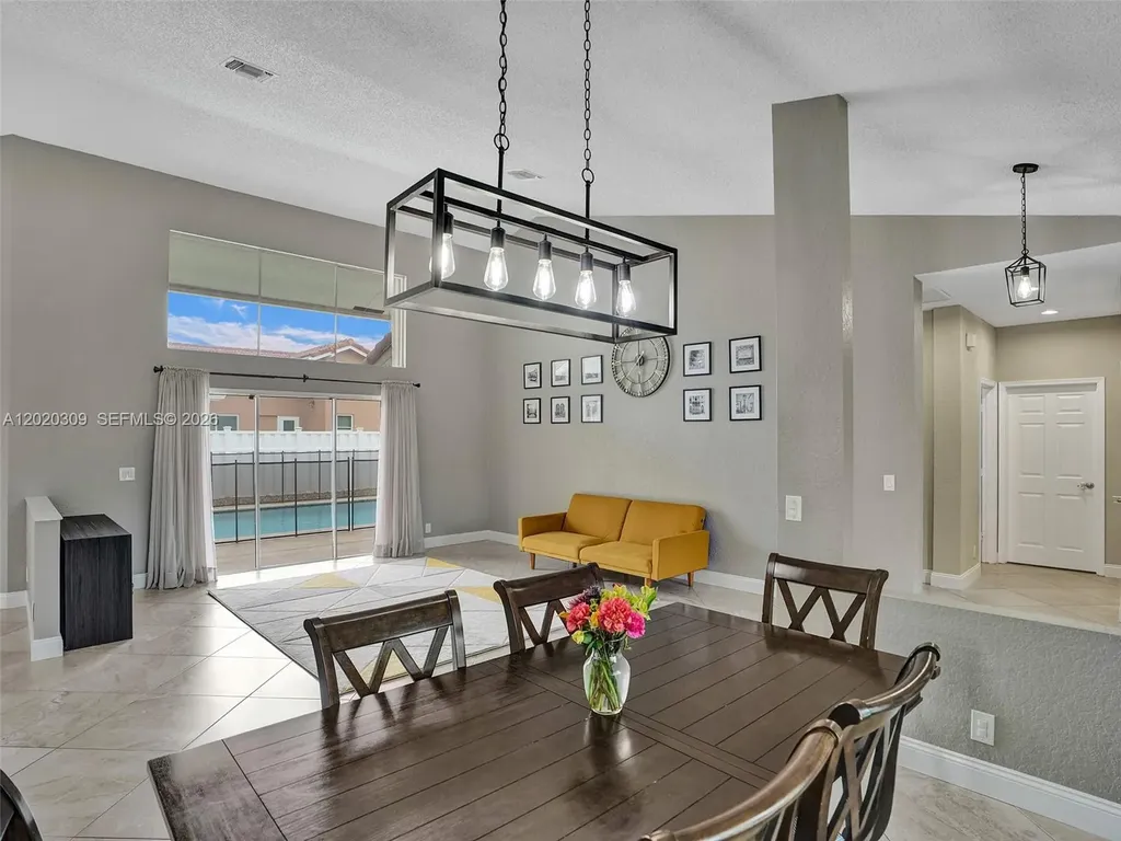 4077 NW 83rd Lane Coral Springs FL 33065