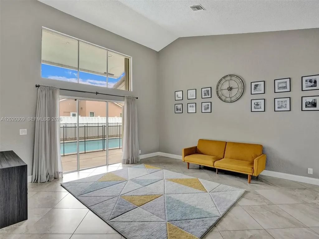 4077 NW 83rd Lane Coral Springs FL 33065