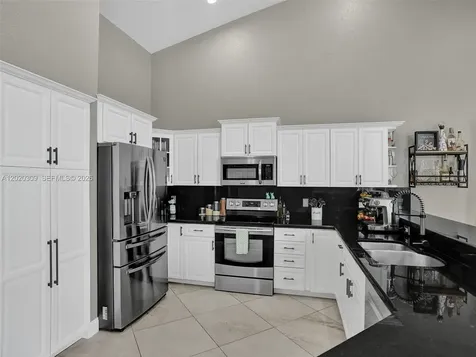 4077 NW 83rd Lane Coral Springs FL 33065