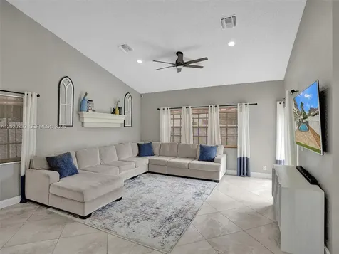 4077 NW 83rd Lane Coral Springs FL 33065